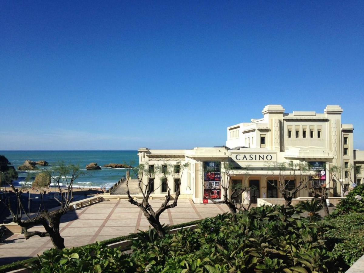 Studio Moderne 2* Avec Balcon, Parking, Wi-Fi - Quartier Larochefoucauld A Biarritz - Fr-1-3-487アパートメント エクステリア 写真